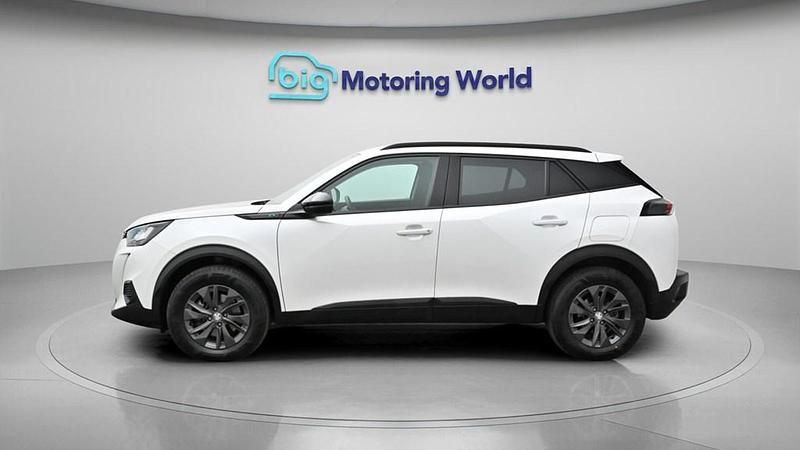 Used Peugeot e-2008 Active+ 100 kW (136 HP) 2022 SUV