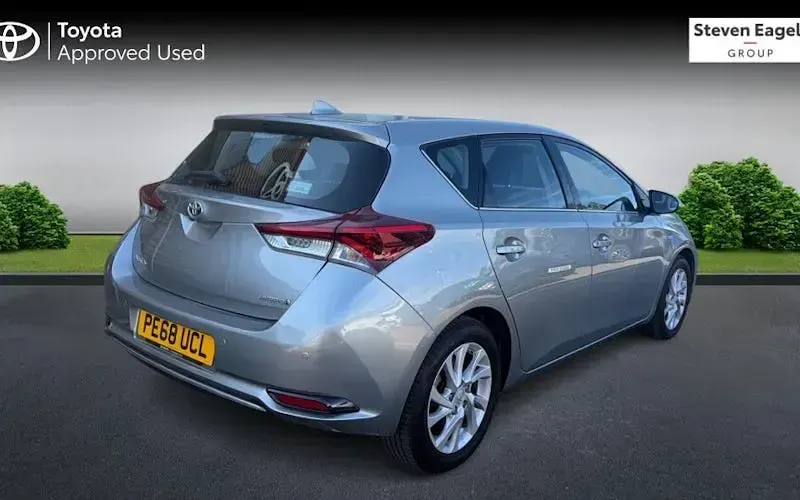 Used Toyota Auris Hybrid 136 HP (100 kW) 2019 Hatchback