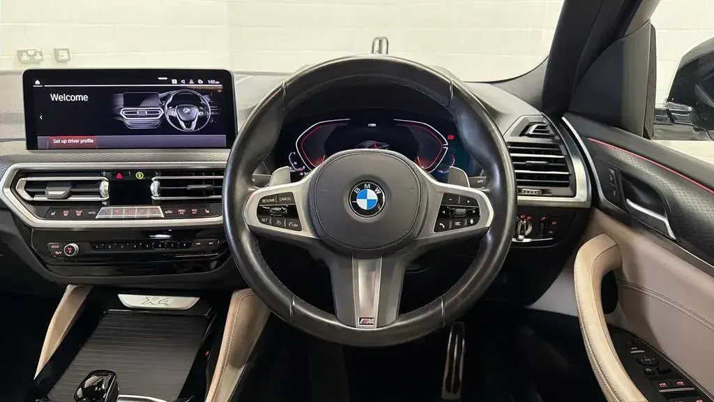 Used BMW X4 M Sport 190 HP (139 kW) 2022 White SUV