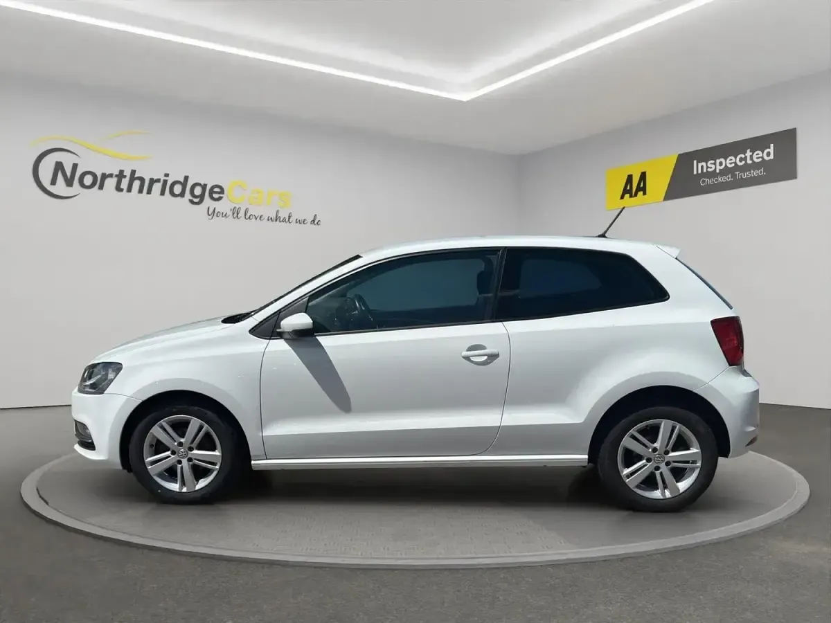 Used VW Polo Edition 90 HP (66 kW) 2017 White Hatchback