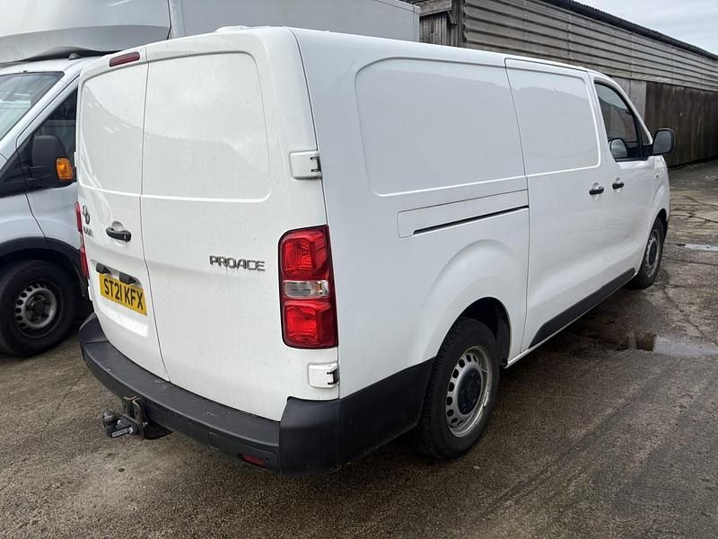Used Toyota Proace 120 HP (88 kW) 2021 White MPV