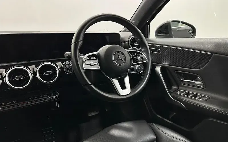 Used Mercedes A180 Executive 116 HP (85 kW) 2018 Black Hatchback