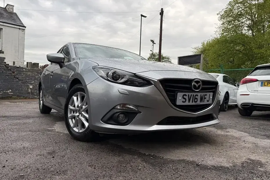 Usado Mazda 3 150 HP (110 kW) 2016 Prateado Citadino