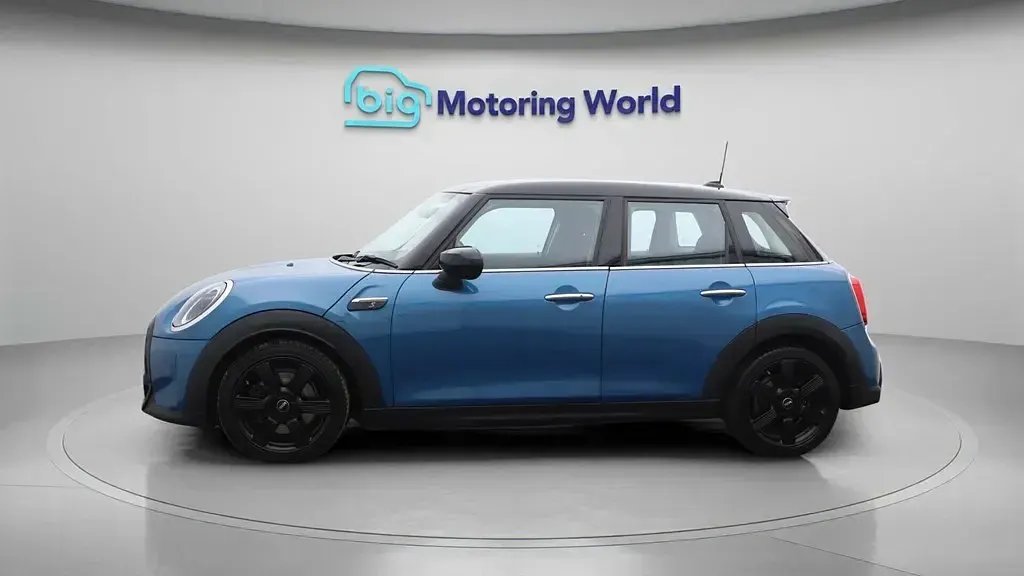 Usado Mini Cooper S Classic 178 HP (130 kW) 2022 Azul Citadino