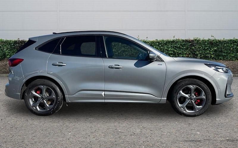 Used Ford Kuga ST-Line 179 HP (131 kW) 2025 Silver SUV