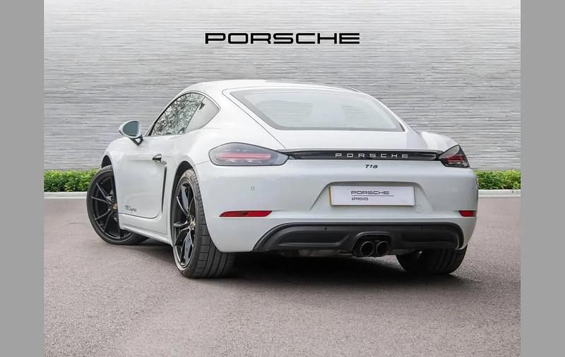 Used Porsche Cayman 296 HP (217 kW) 2019 White Coupe