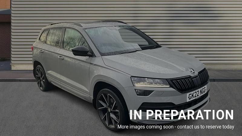 Meteor grey Used 2022 Skoda Karoq SportLine SUV | £20,350 (Fair price) - Image 1/4