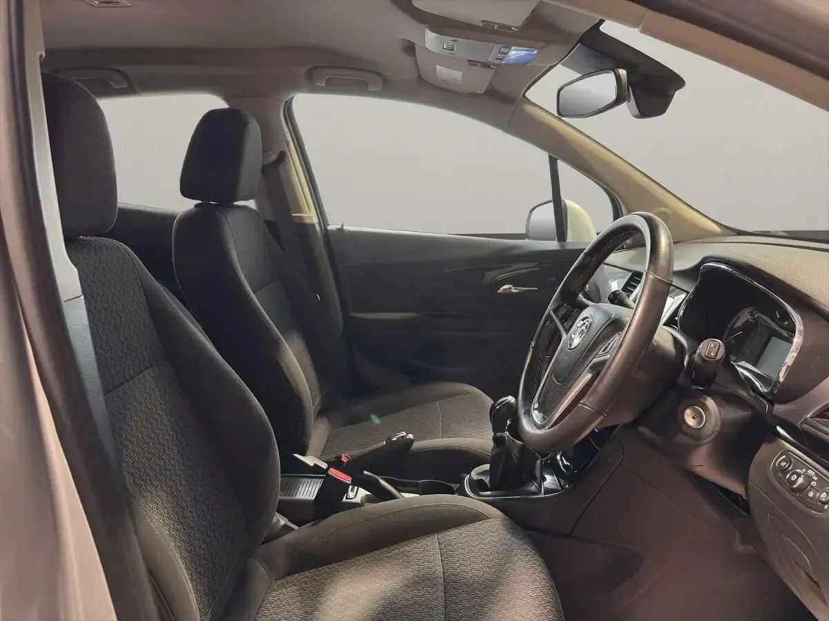 Used Vauxhall Mokka X Active 140 HP (102 kW) 2017 Silver SUV