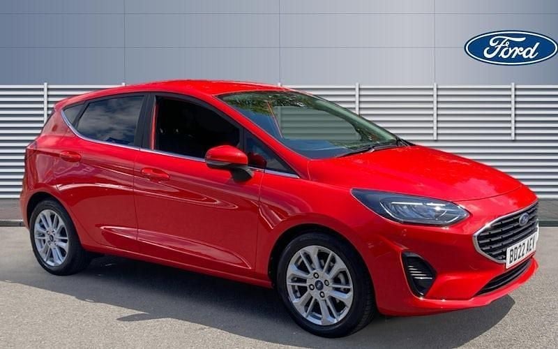 Red Used 2022 Ford Fiesta Titanium Hatchback | £12,612 (Good price) - Image 1/4
