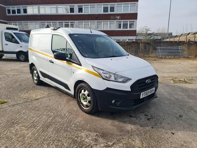 Used Ford Transit Connect 100 HP (73 kW) 2019 White MPV