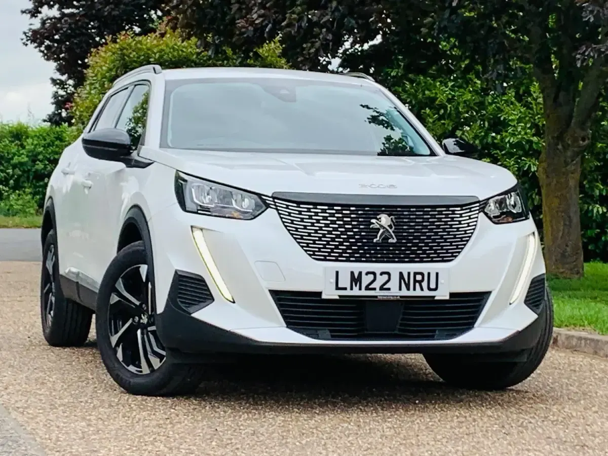 Used Peugeot 2008 Allure Premium 2022 White SUV