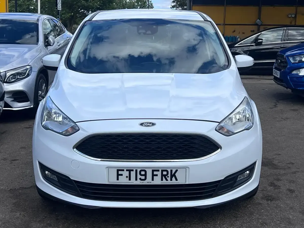 Used Ford Grand C-Max Zetec 150 HP (110 kW) 2019 White MPV