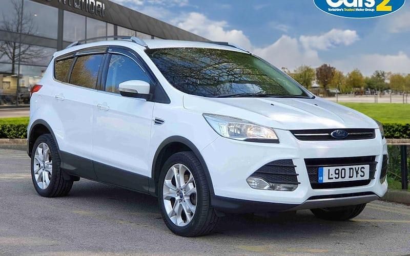 Usado Ford Kuga Zetec 150 HP (110 kW) 2016 SUV