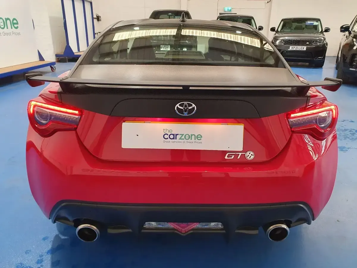 Used Toyota GT86 GT 200 HP (147 kW) 2017 Red Coupe