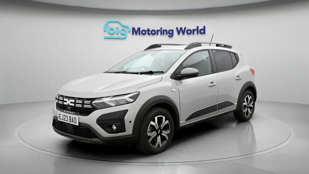 Used Dacia Sandero Journey 90 HP (66 kW) 2023