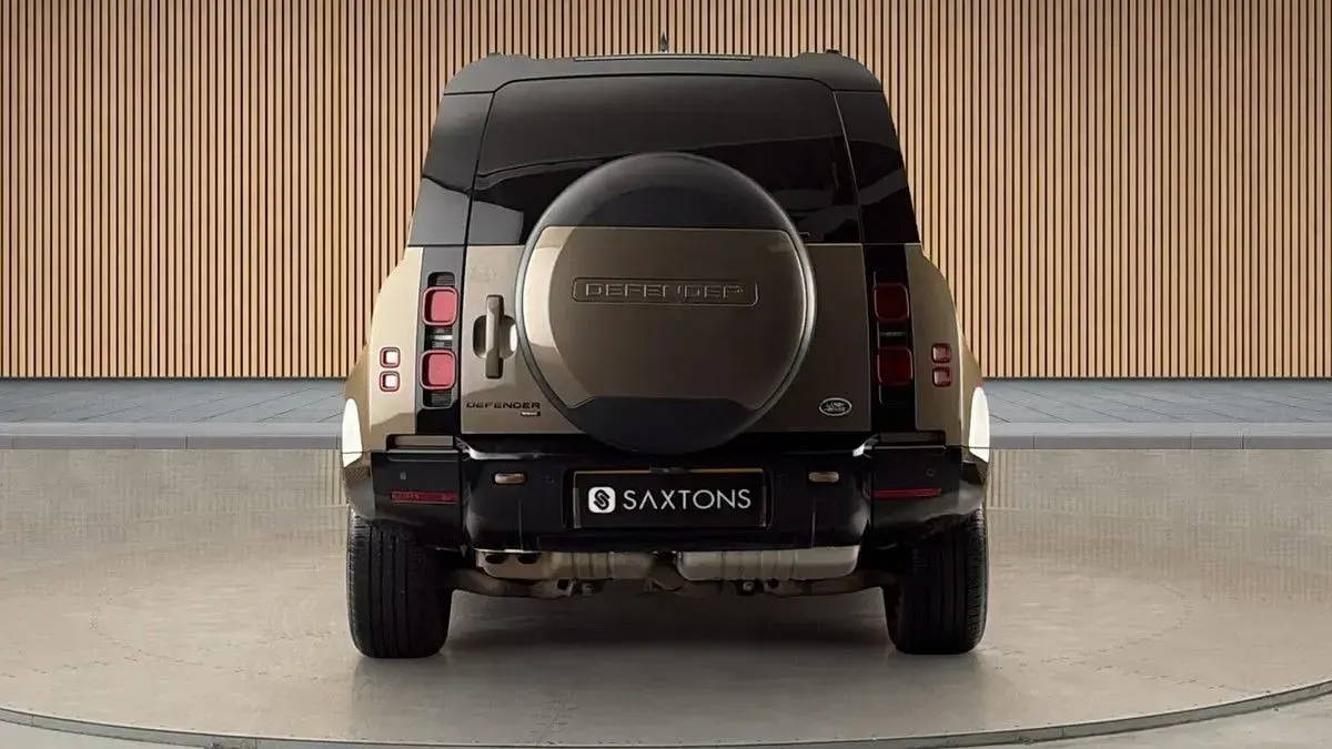 Used Land Rover Defender HSE Dynamic 300 HP (220 kW) 2022 Gondwana stone SUV