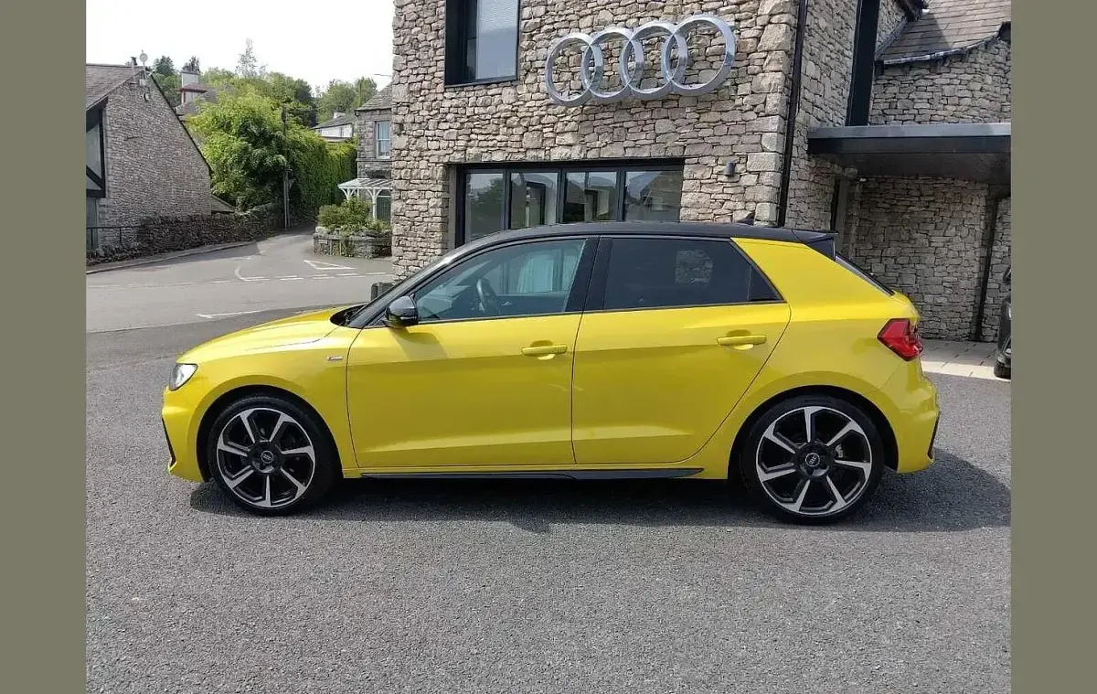 Used Audi A1 Black Edition 147 HP (108 kW) 2023 Yellow SUV