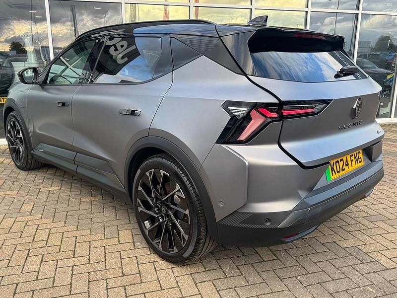 Begagnad Renault Scenic E-Tech Esprit Alpine 160 kW (218 HK) 2024 Grå SUV