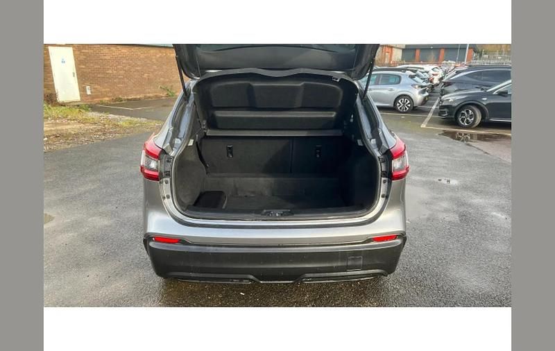 Used Nissan Qashqai Visia 110 HP (80 kW) 2018 Grey SUV