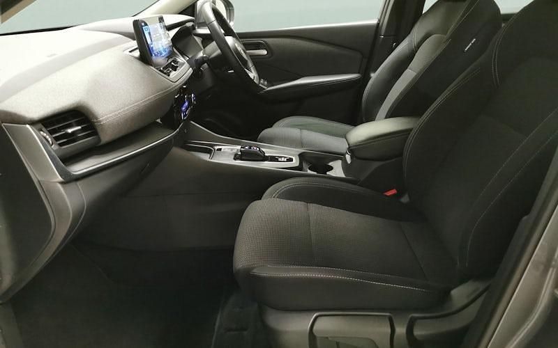 Used Nissan Qashqai Acenta Premium 190 HP (139 kW) 2025 Grey SUV