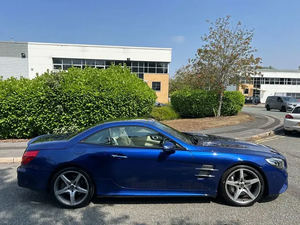 Used Mercedes SL400 AMG line 367 HP (269 kW) 2018 Brilliant blue metallic Cabriolet