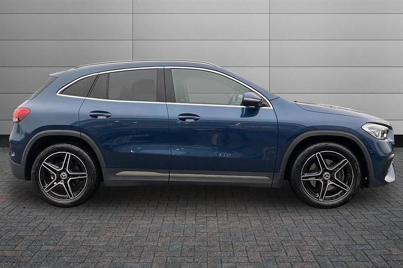 Used Mercedes GLA200 Executive 163 HP (119 kW) 2023 Blue SUV
