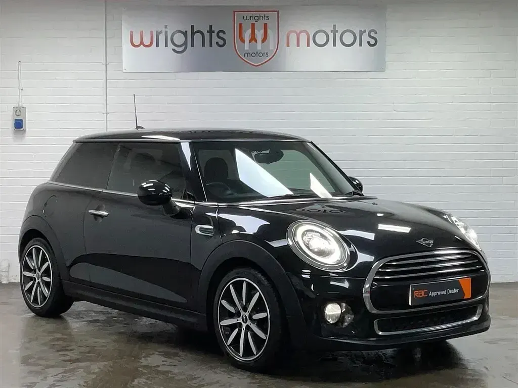 Used Mini Cooper Exclusive 2019 Black Hatchback