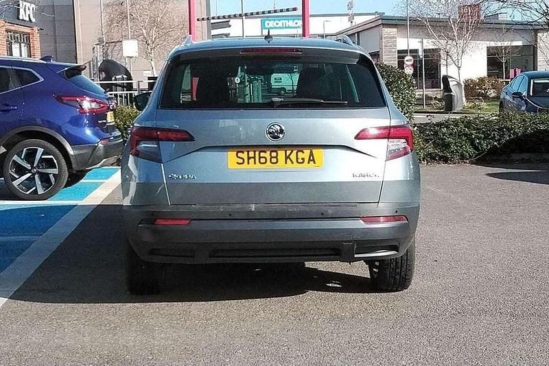 Used Skoda Karoq SE L 150 HP (110 kW) 2018 Grey SUV