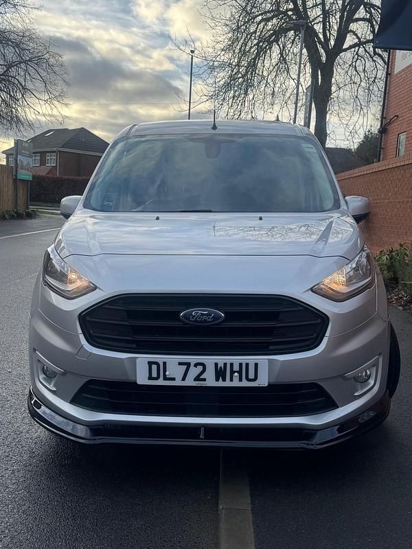 Używany Ford Transit Connect Limited 120 KM (88 kW) 2023 Srebrny Minivan