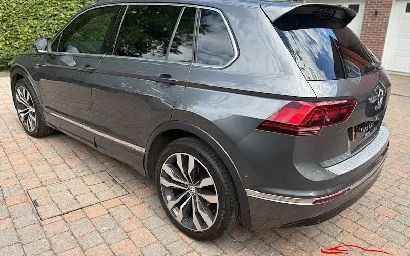 Used VW Tiguan R-line 150 HP (110 kW) 2020 Grey SUV