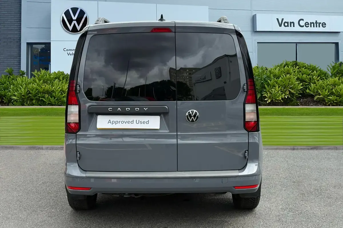 Used VW Caddy 102 HP (75 kW) 2023 Grey MPV
