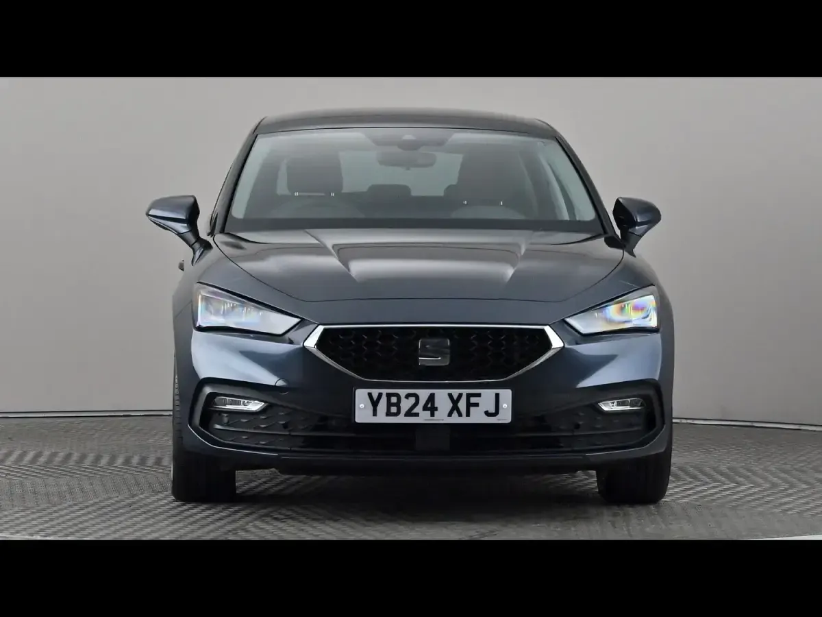 Used Seat Leon SE Dynamic 110 HP (80 kW) 2024 Grey Hatchback