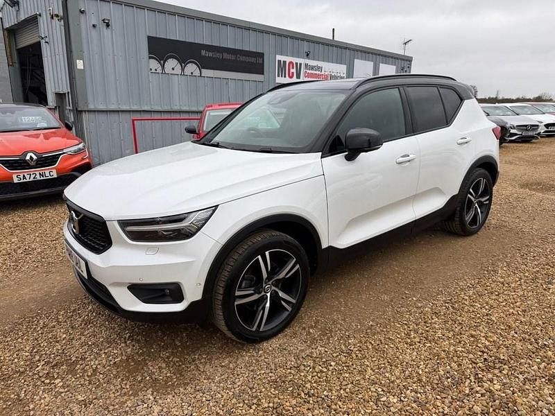 Used Volvo XC40 R-Design 190 HP (139 kW) 2018 White SUV
