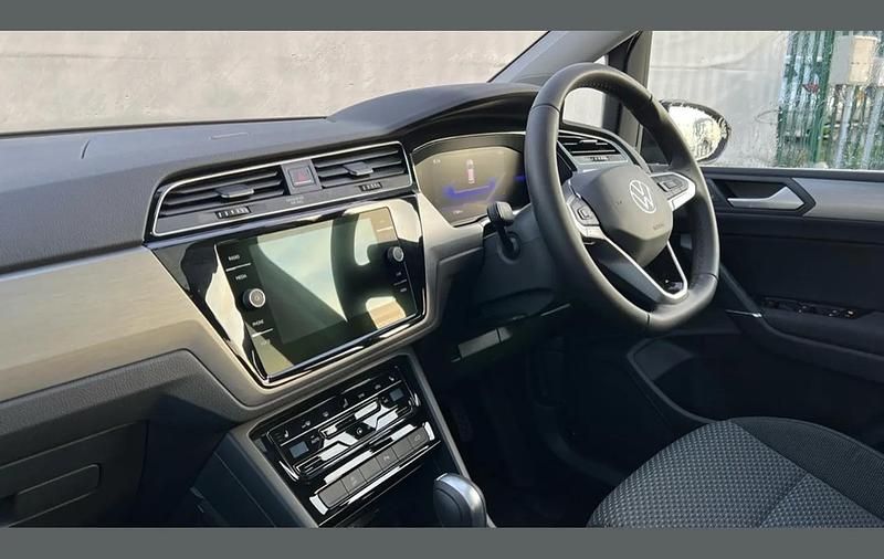 Used VW Touran Match 150 HP (110 kW) 2025 Blue MPV