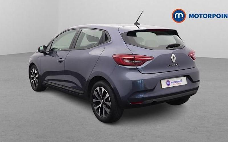 Używany Renault Clio V Evolution 90 KM (66 kW) 2022 Szary Hatchback