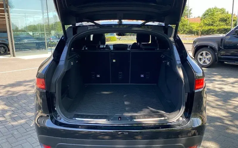 Used Jaguar F-Pace Chequered Flag 179 HP (131 kW) 2020 Black SUV
