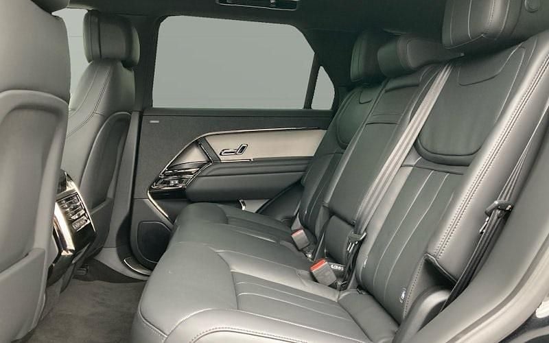 Used Land Rover Range Rover Sport 249 HP (183 kW) 2025 Other SUV