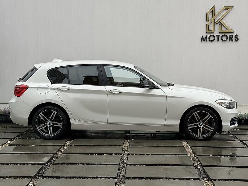 Used BMW 118 Sport Line 2018 White Hatchback