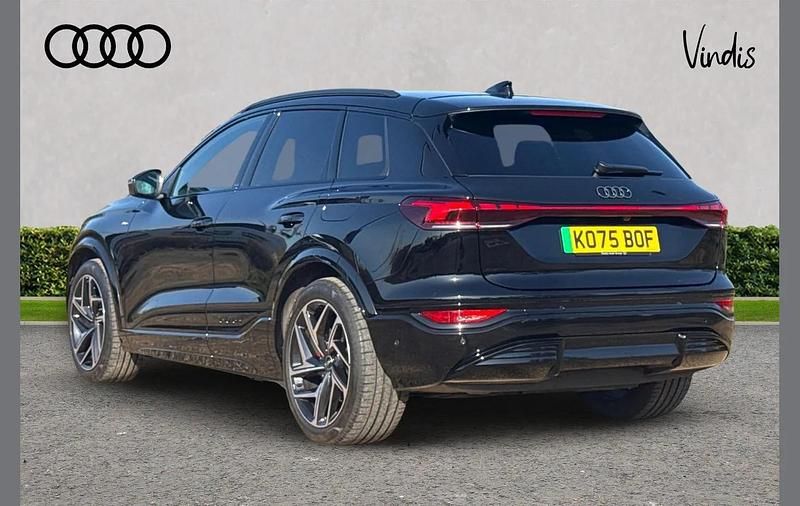 Used Audi Q6 e-tron Performance 221 kW (301 HP) 2026 Black SUV