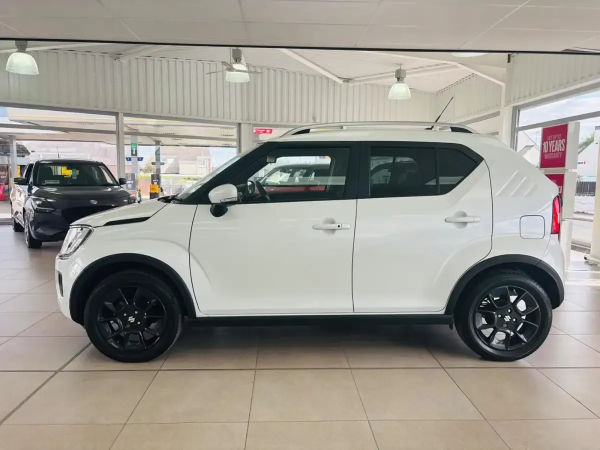 Used Suzuki Ignis SZ5 83 HP (61 kW) 2022 White SUV