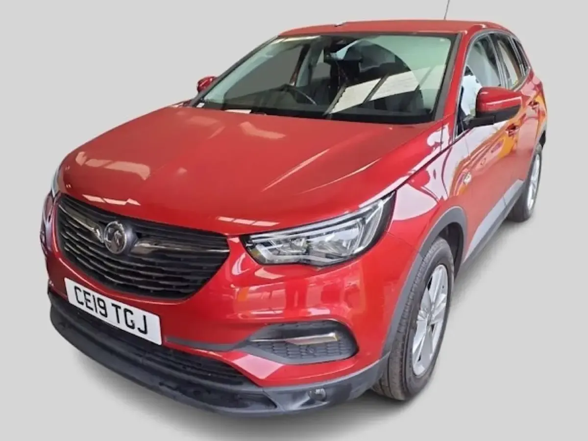 Second-hand Vauxhall Grandland X S 130 CP (95 kW) 2019 Roșu SUV