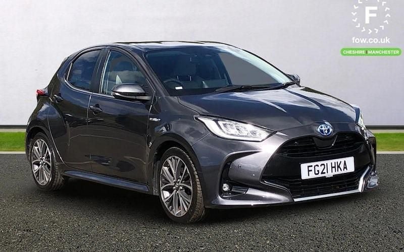 Used 2024 Toyota Yaris Hybrid Hatchback | £14,299 (Super price) - Image 1/4