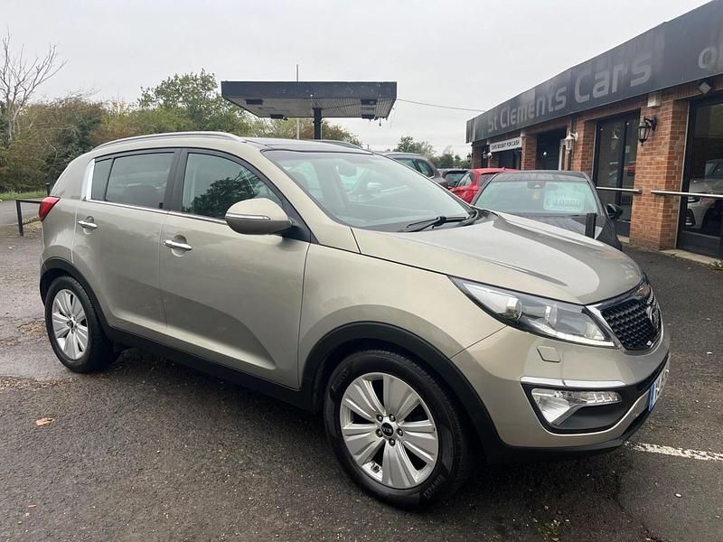 Silver Used 2015 Kia Sportage 3 SUV | £4,500 (Fair price) - Image 1/4