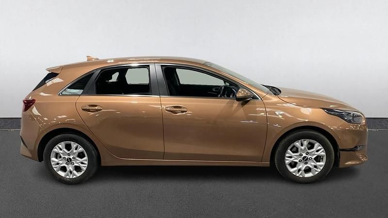Used Kia Ceed 118 HP (86 kW) 2022 Bronze Hatchback