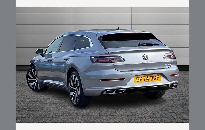 Usado VW Arteon R-line 218 HP (160 kW) 2024 Prateado Carrinha