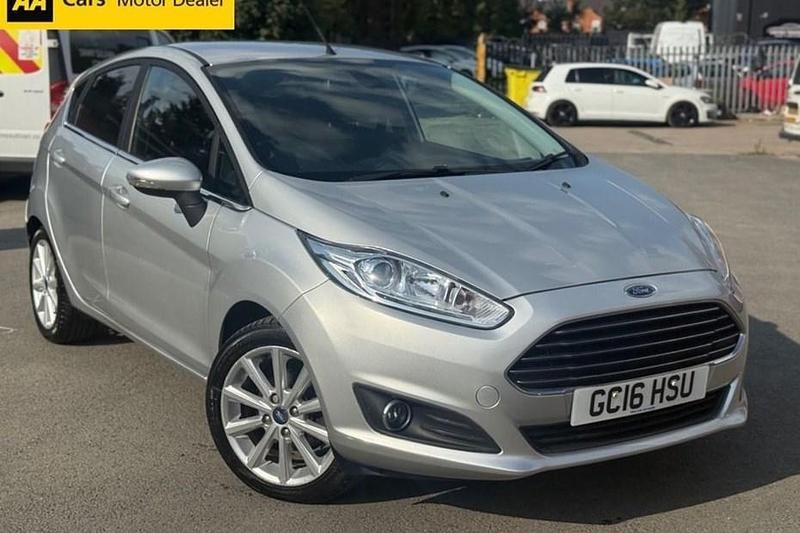 Silver Used 2016 Ford Fiesta Titanium Hatchback | £2,995 (Good price) - Image 1/1