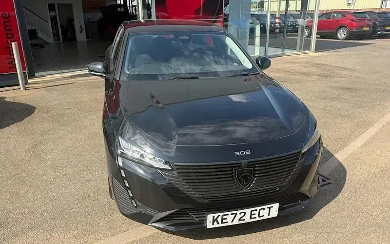 Used Peugeot 308 Active Premium 131 HP (96 kW) 2023 Black Hatchback