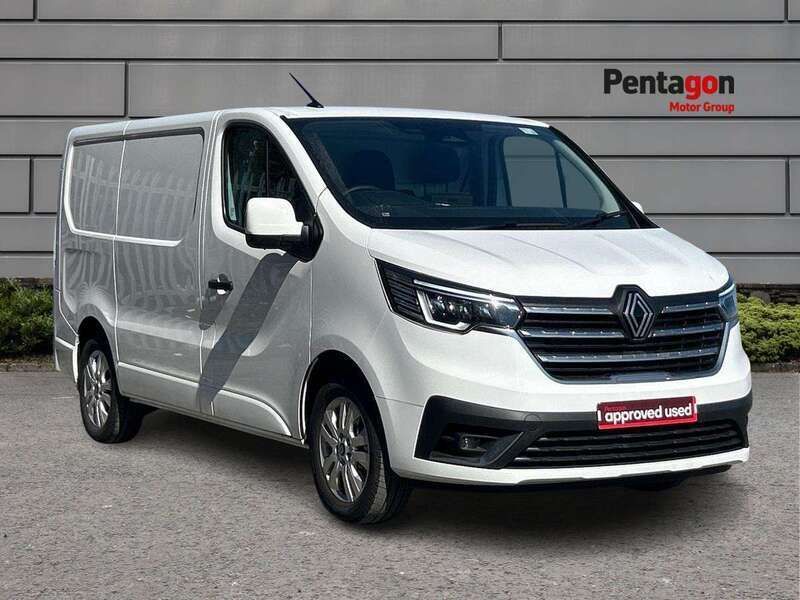White New 2025 Renault Trafic Van | £33,105 - Image 1/4