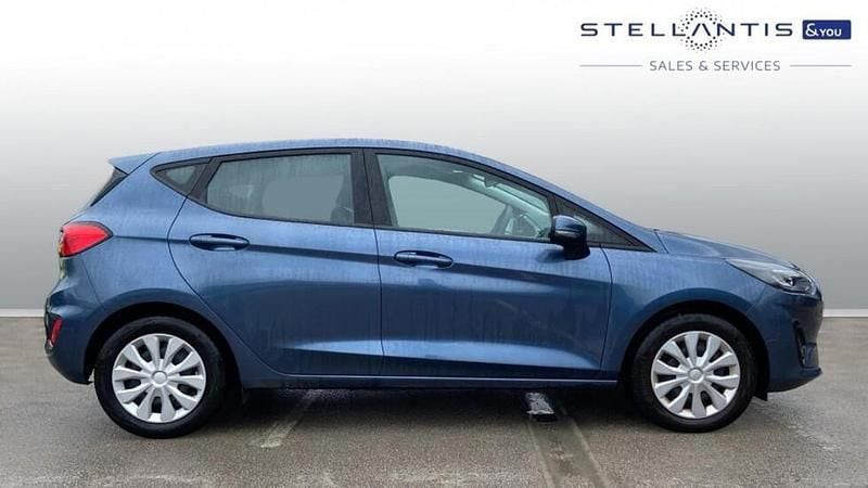 Used Ford Fiesta Trend 99 HP (72 kW) 2022 Blue Hatchback