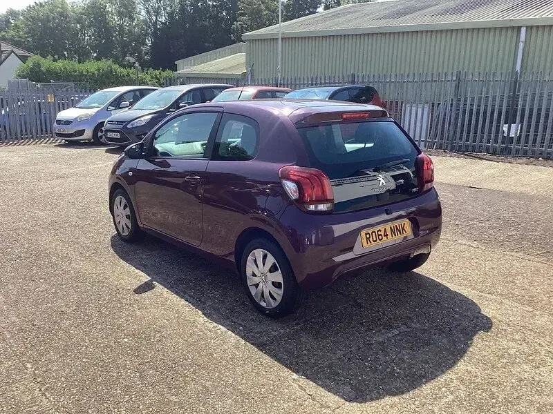 Used Peugeot 108 Active 68 HP (50 kW) 2014 Purple Hatchback